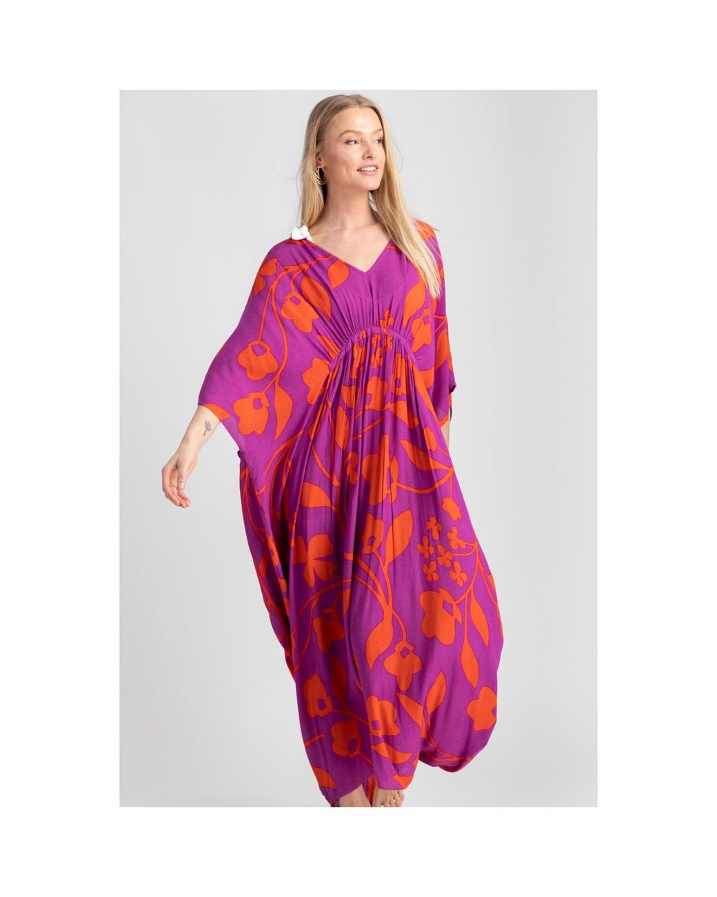Saachi Red Bold Floral Deep Kaftan Maxi