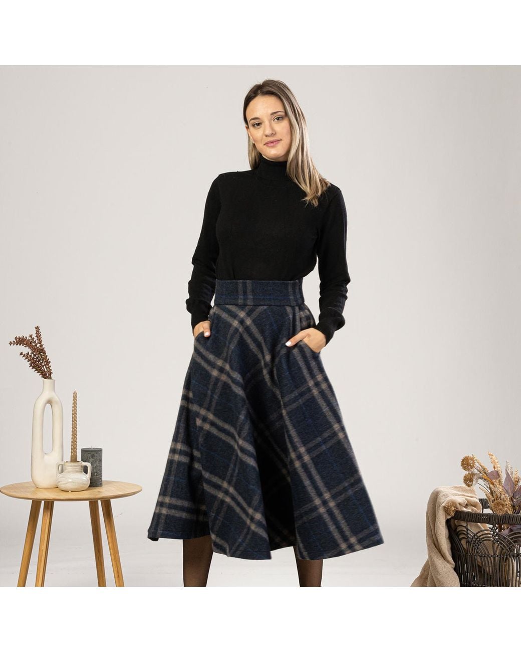 Nikka Place Blue Wool Midi Tartan Skirt With High Waist & Pockets