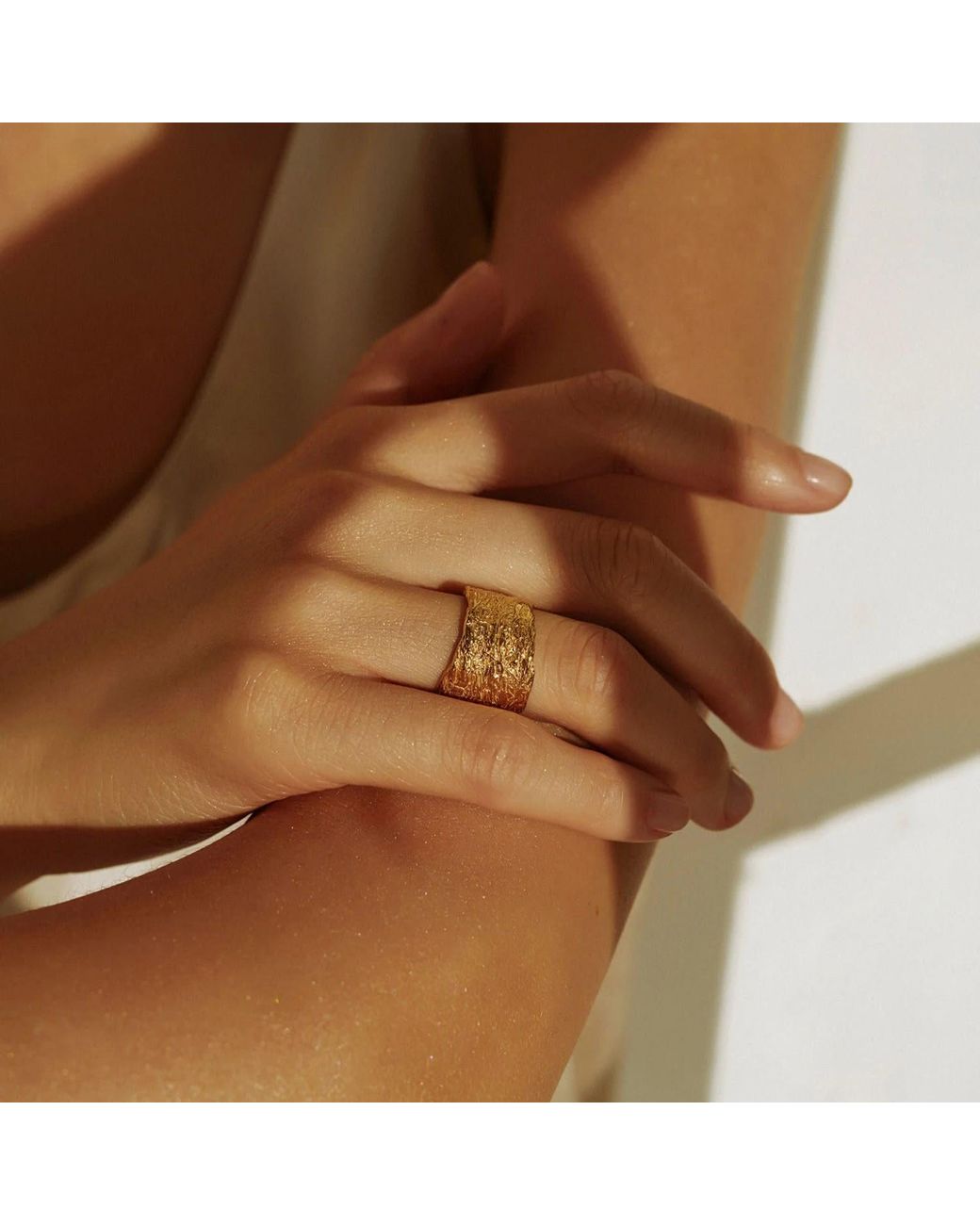 EVA REMENYI Metallic Archaic Ring