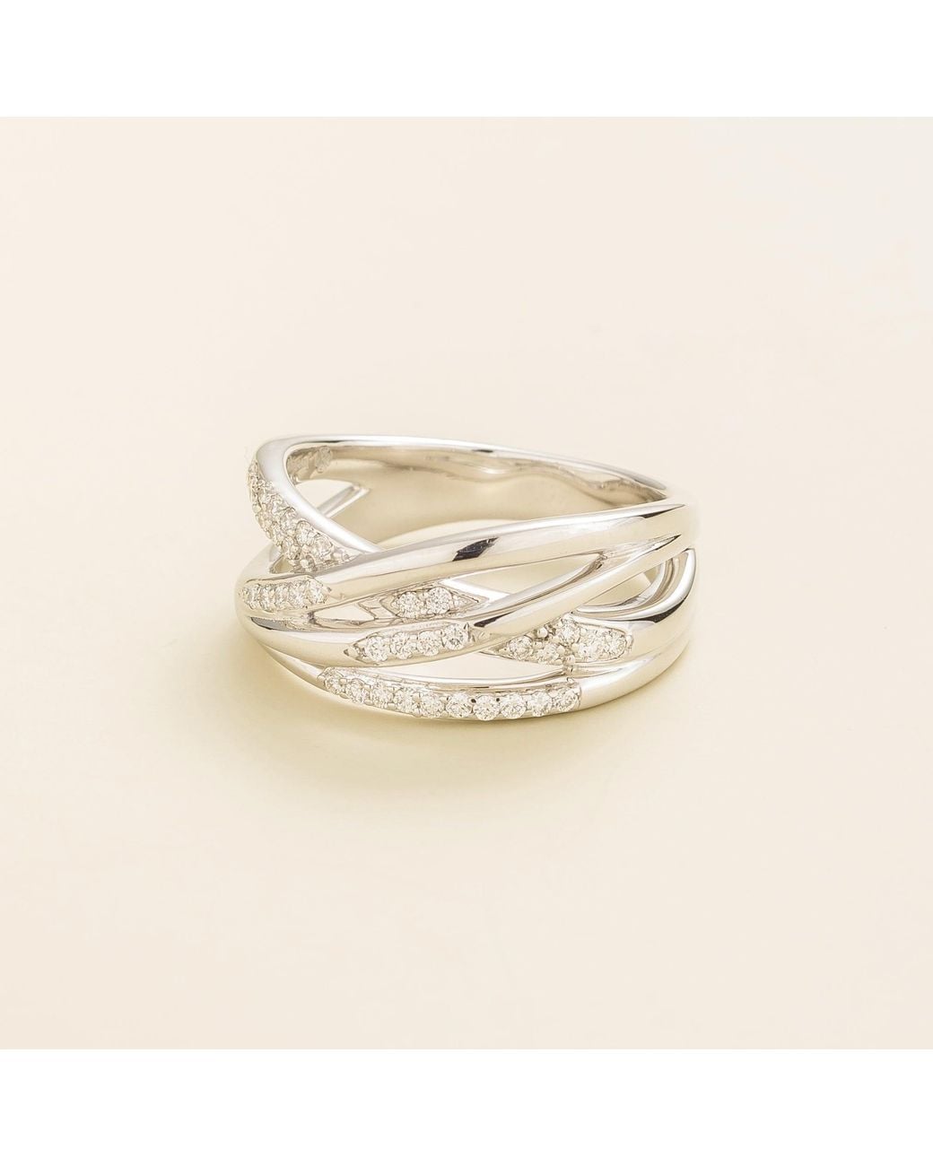 Juvetti White Val Ring