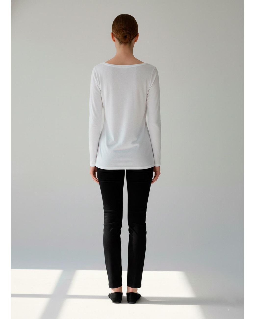 Conquista White Classic Scoop-Neck Long-Sleeve Tunic