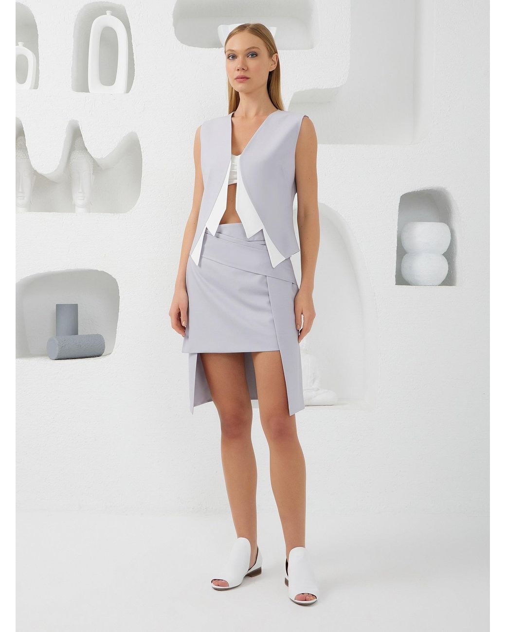 Lumina Eligma Gray Collar-Elle Vest