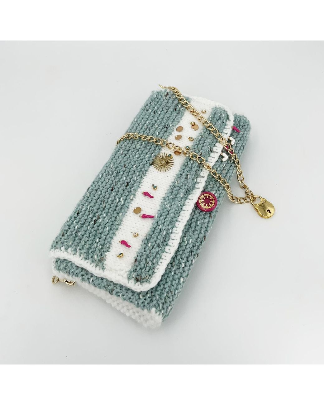 Hilo De Mar White Feito A Hand Knitted Bag With Charms