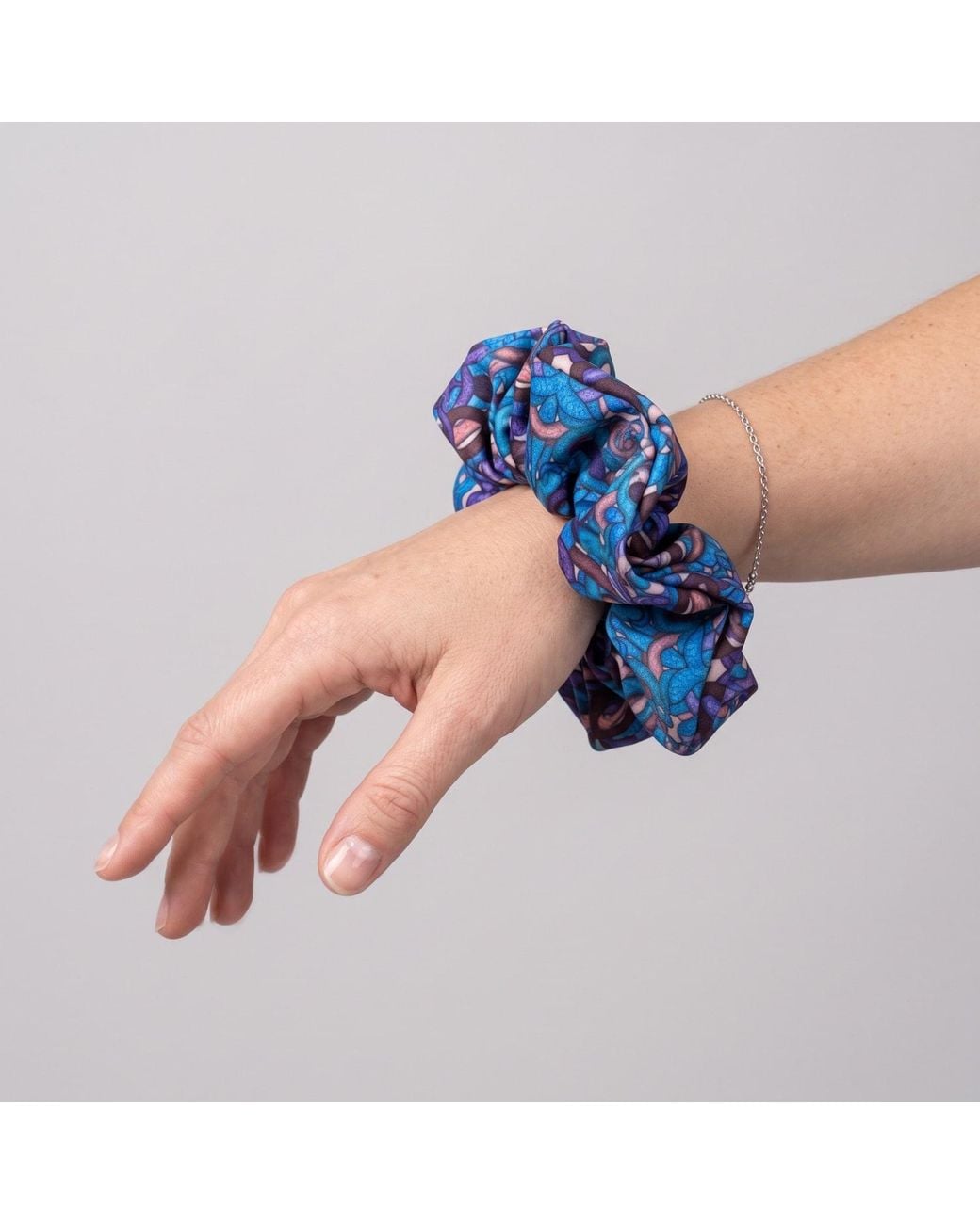 Janara Jones Green Snakes Print Hair Oversized Scrunchies Set