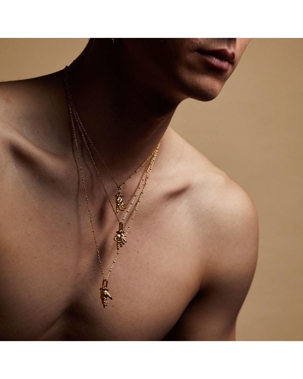 Kasun Metallic Hand Of The Protector Pendant