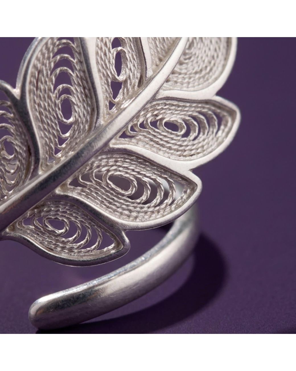 Yieon White New Life Fine Filigree Ring