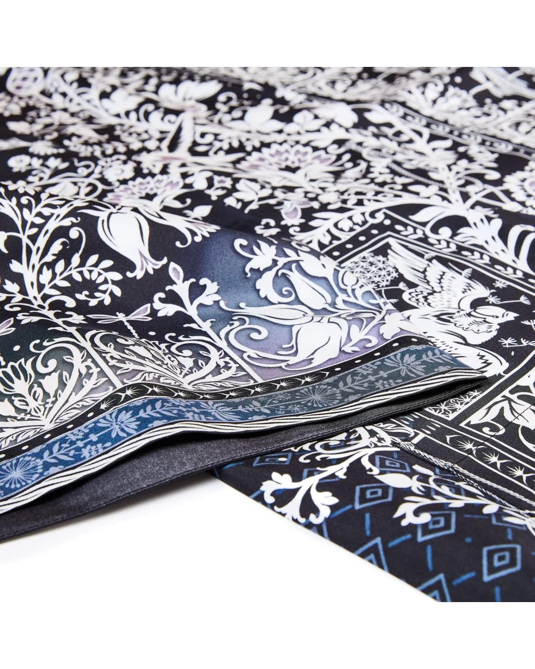 Silk&Soul Black Tree Of Life Silk Robe