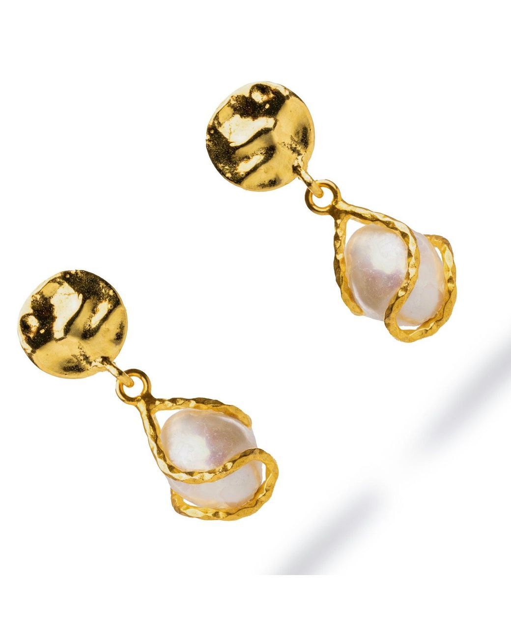 Ebru Jewelry Metallic Cleopatra Crinkle Stud Pearl Drop Statement Earrings