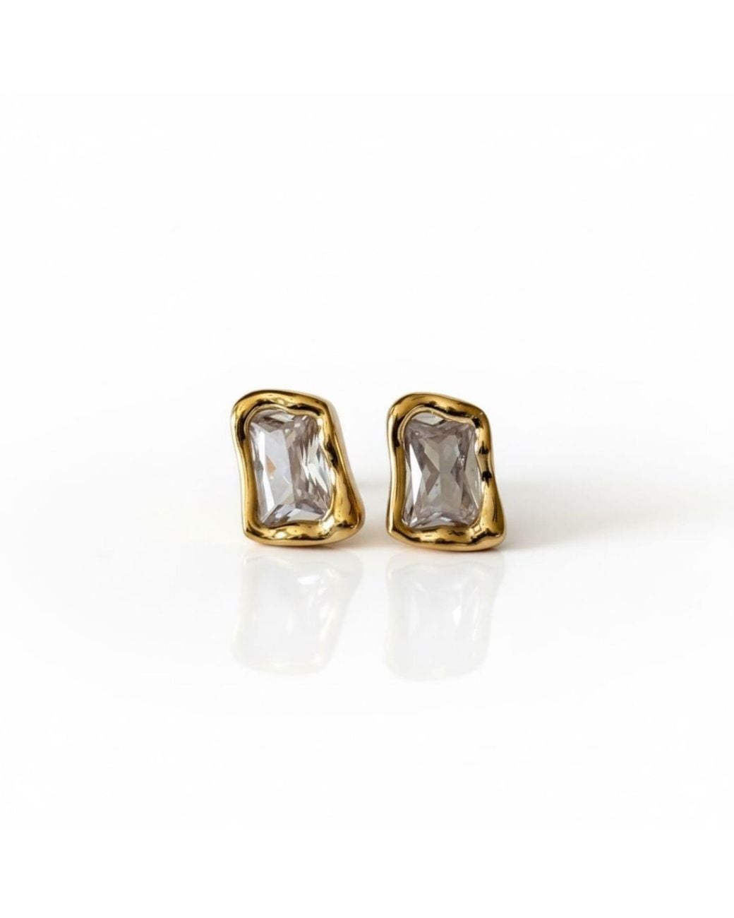 Vicky&Nico Metallic Luxe Prism Studs