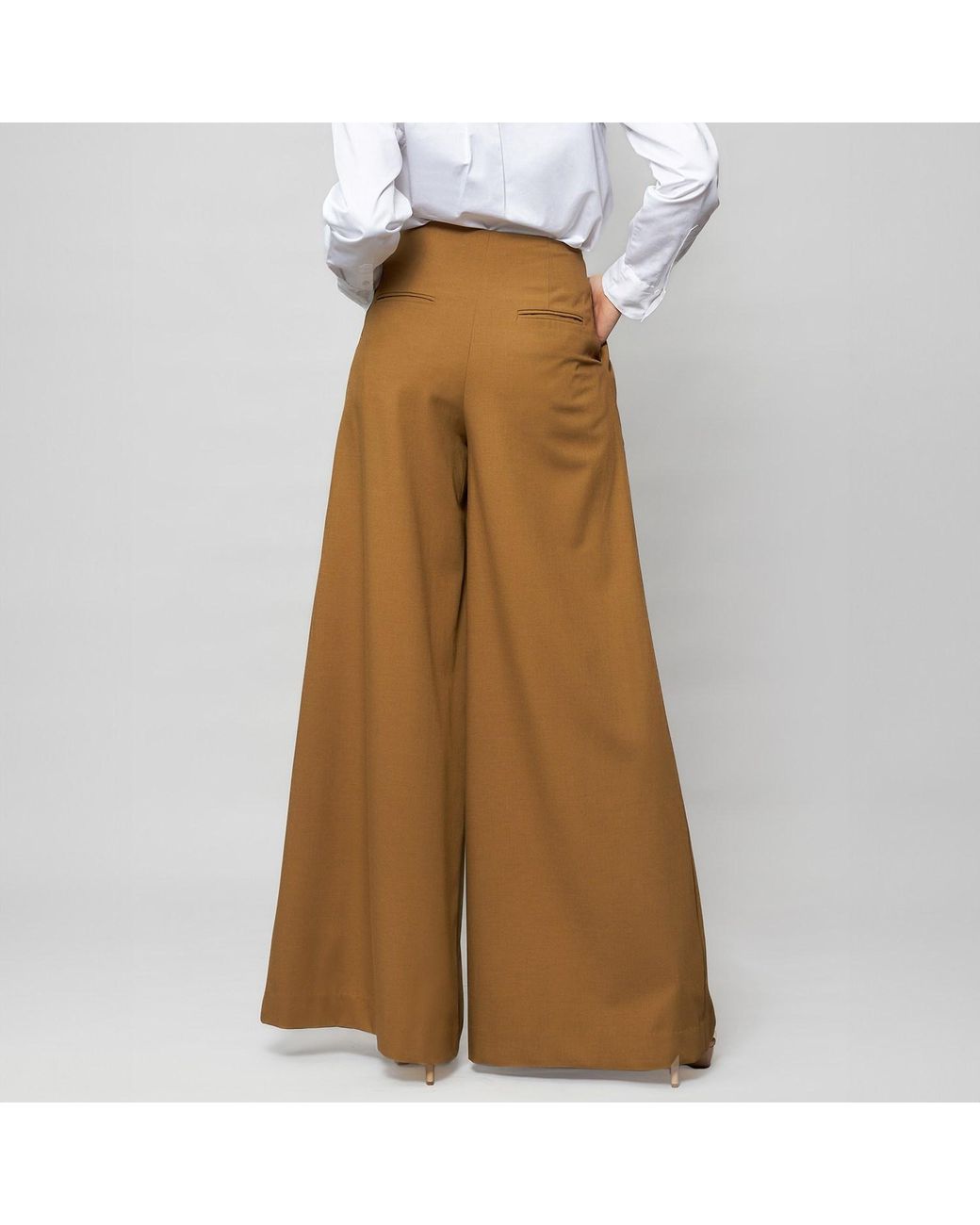 Solgo Atelier Natural Stelis Full Length Extra Wide Leg Pant With Fan-Out Stylized Front Pleats