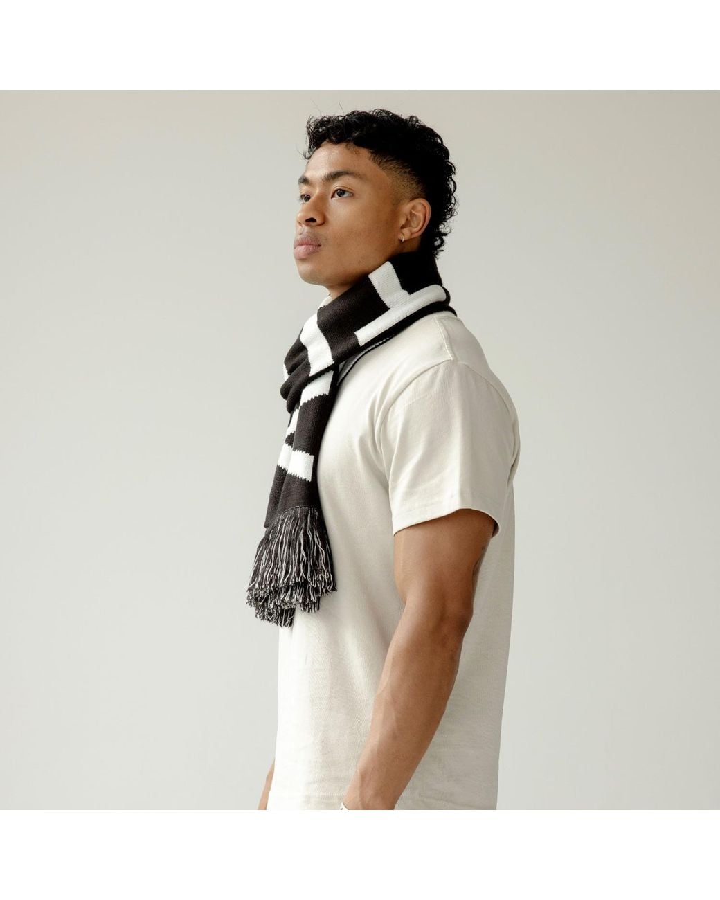 Arctic Fox & Co. Black The Arctic Fox Football Scarf