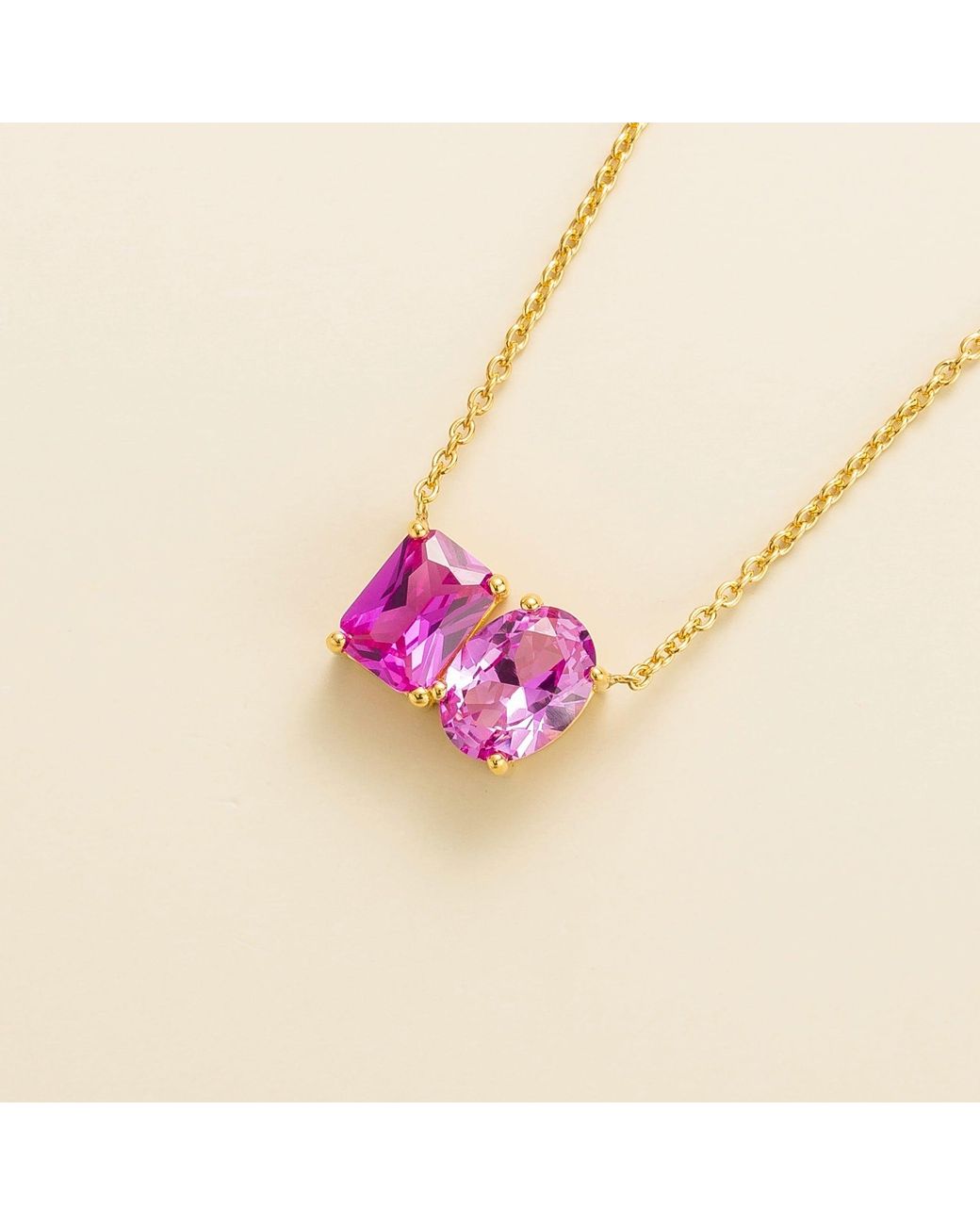 Juvetti Pink Buchon Necklace Set With Sapphire