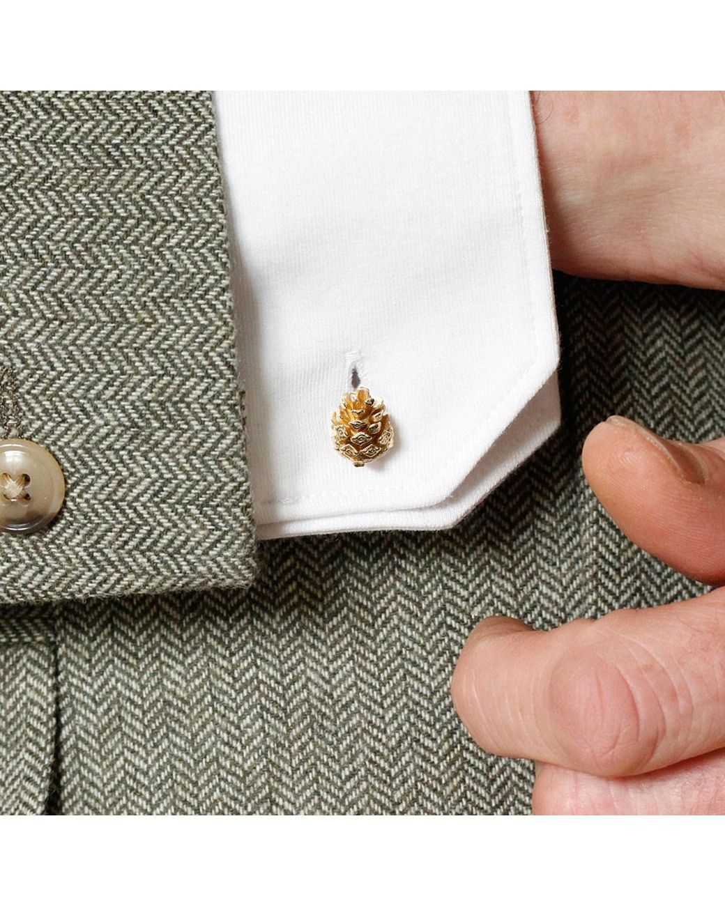 Lee Renee Metallic Baby Pine Cone Cufflinks for men