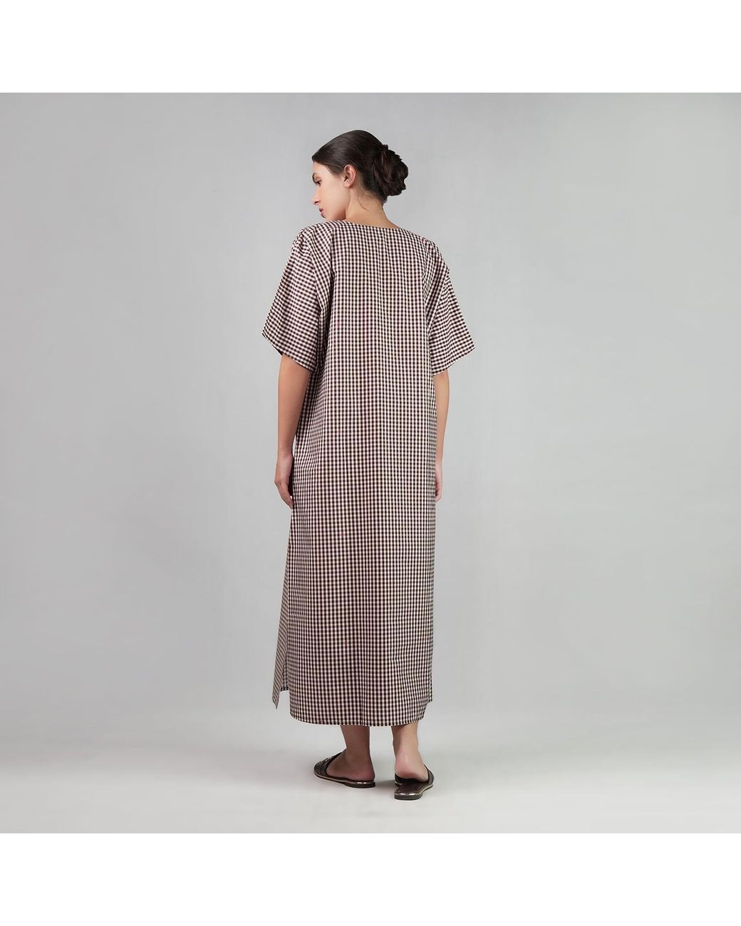 DHARA SHETH DUBAI Gray The New Classic Gingham Long Cotton Kaftan Dress With Side Slit