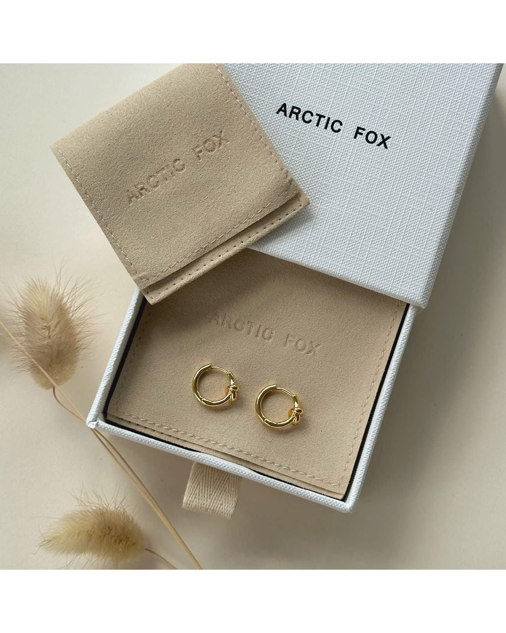 Arctic Fox & Co. Metallic Knots Hoop Earrings