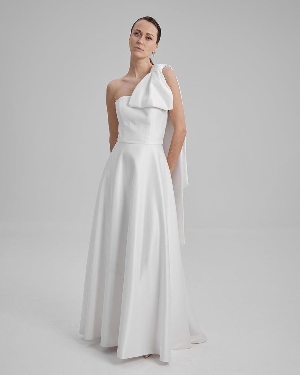Baé Special Moments Gray Eve Dress + Cape Bow