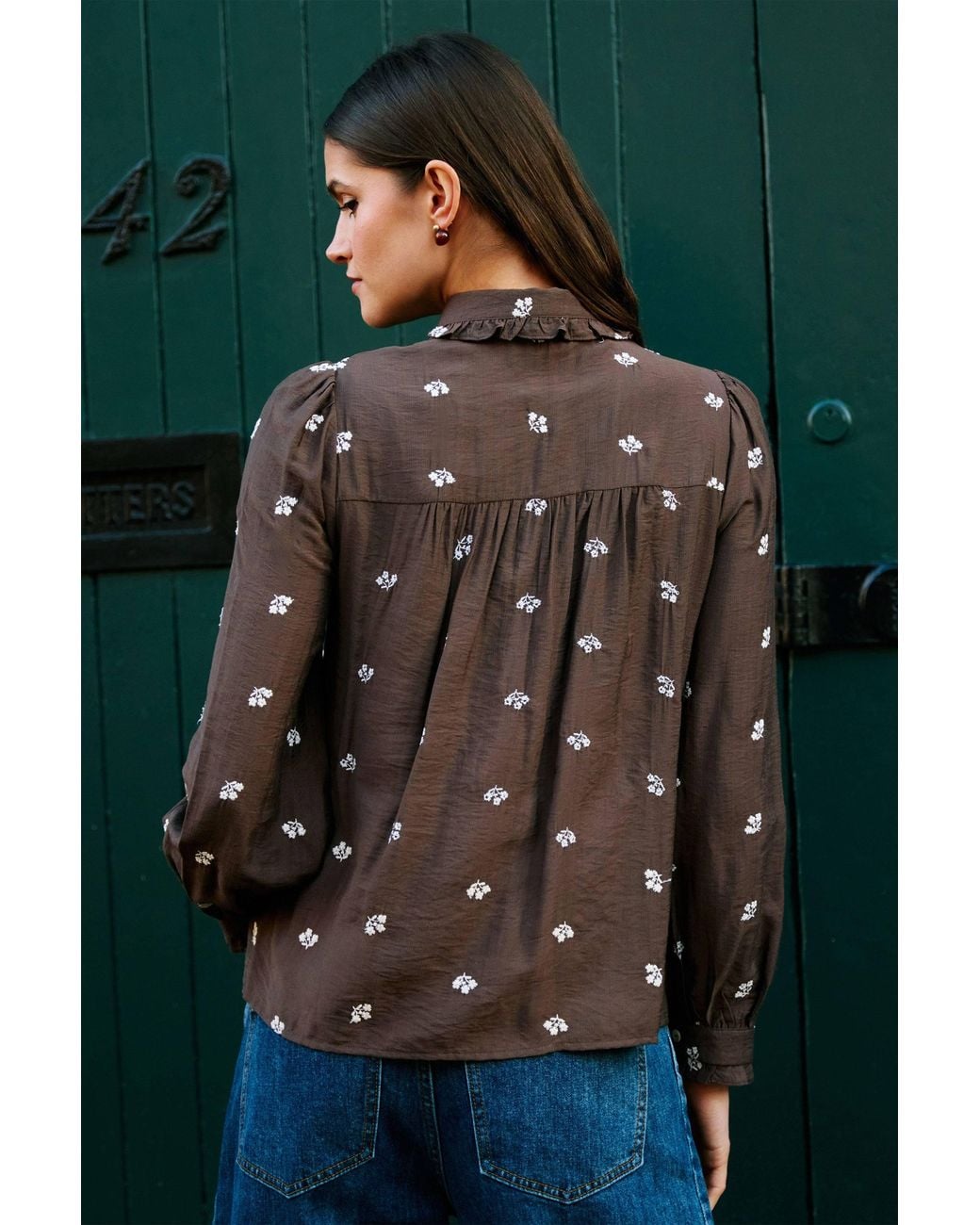 Yumi' Brown Viscose Daisy Embroidered Shirt