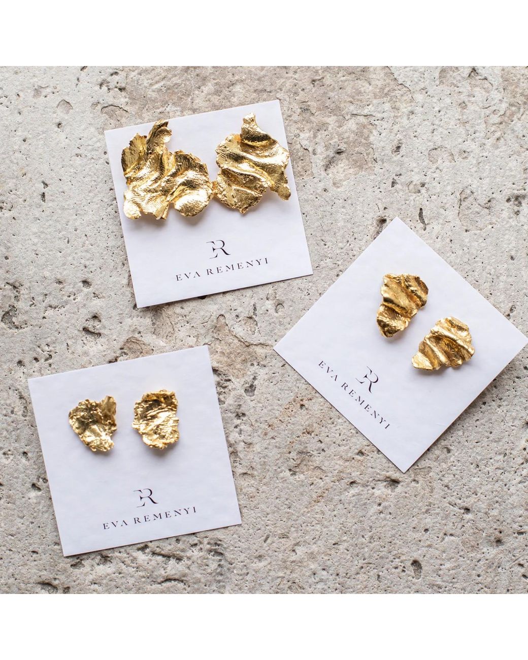 EVA REMENYI Metallic Artemis Wave Earrings