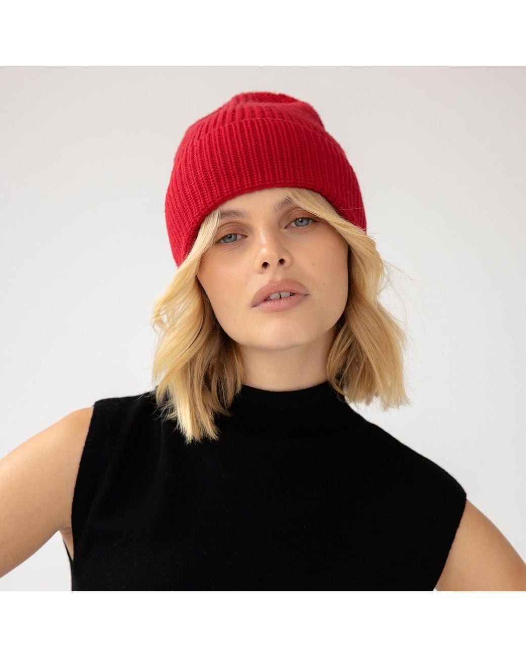 Arctic Fox & Co. Red The Merino Wool Beanie