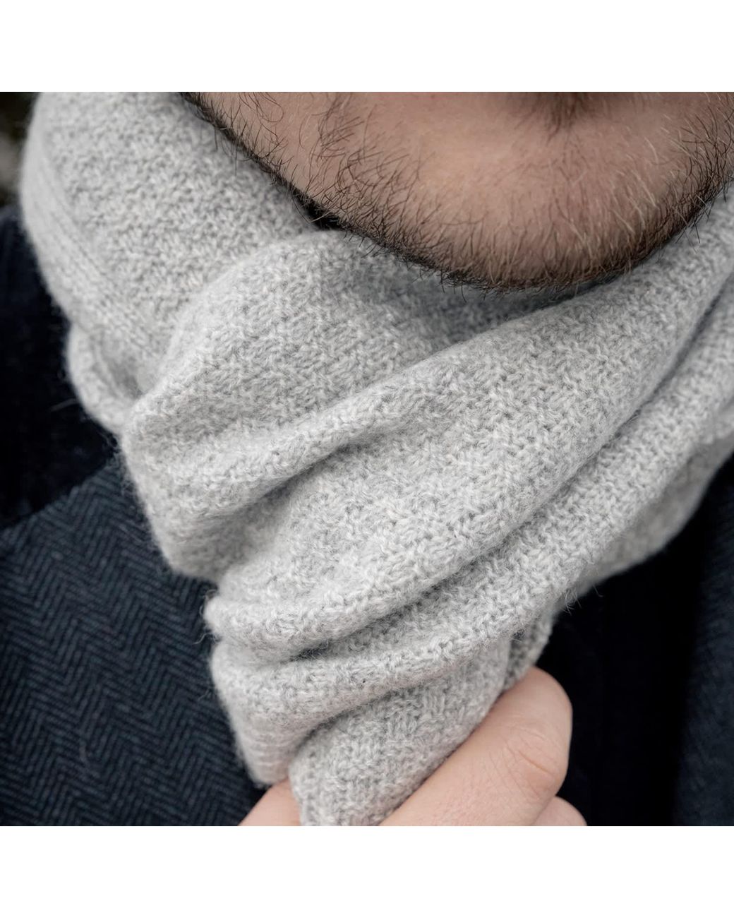 Kinalba Gray Light Moss Stitch Cashmere Scarf for men
