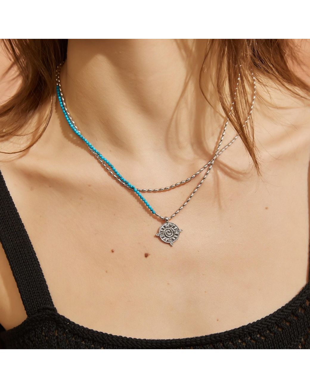 Aurozia Metallic Three Charms Simple Beaded Necklace