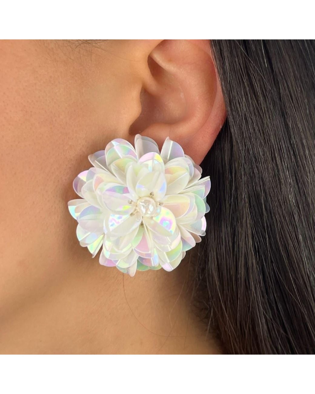PINAR OZEVLAT White Blossom Studs Shell