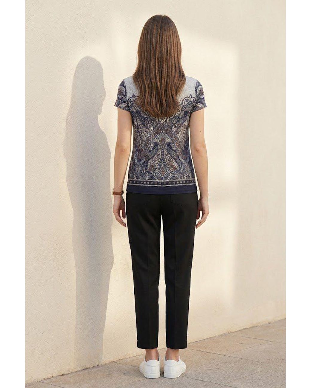 Conquista Black Ornamental Paisley Print Top