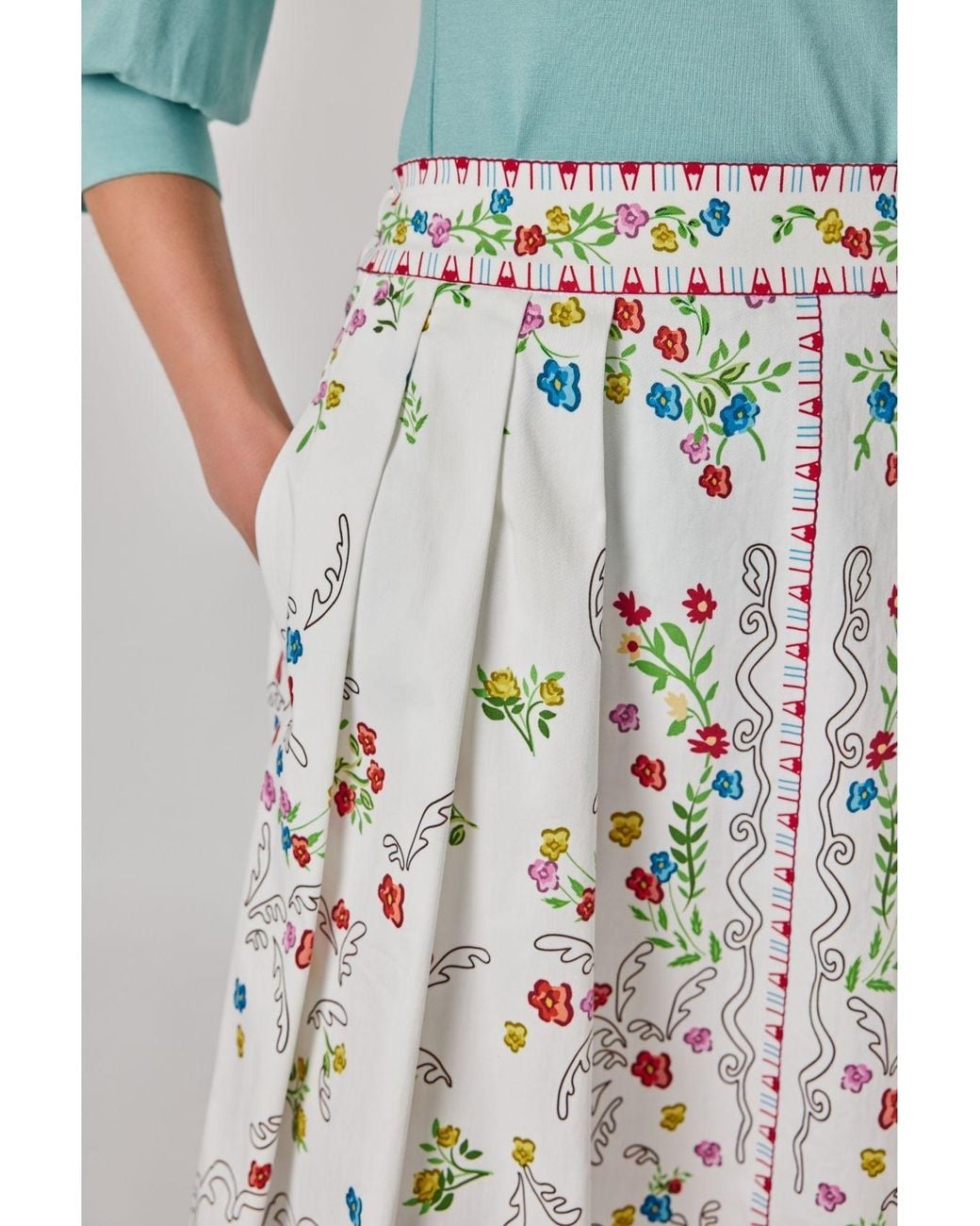 Marianna Déri Red Midi Skirt With Floral Print