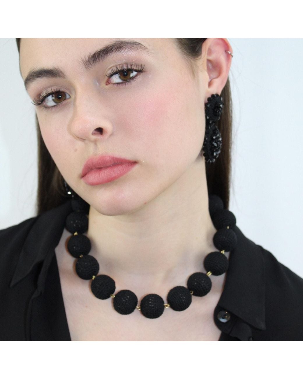 PINAR OZEVLAT Black Allium Necklace