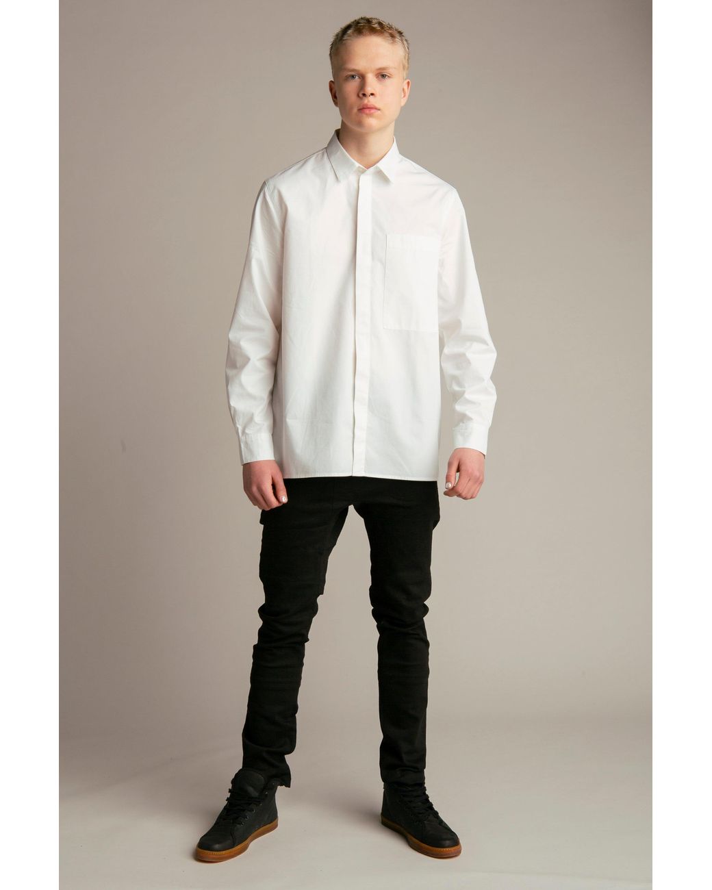 Reet Aus White Regular Fit Shirt For for men