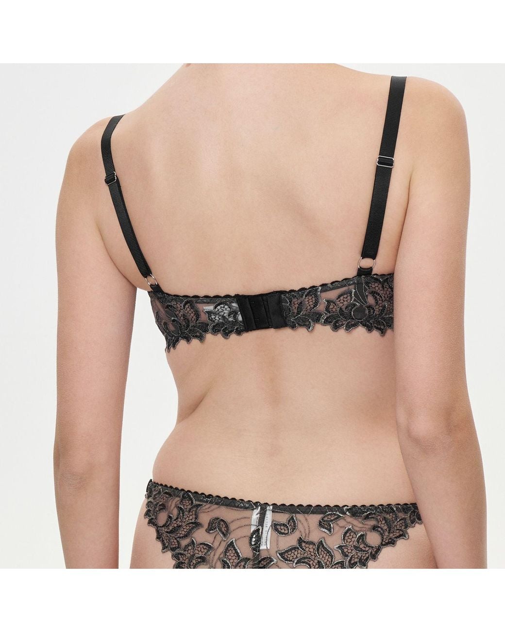 Daily Underwear Black Bra Ivory