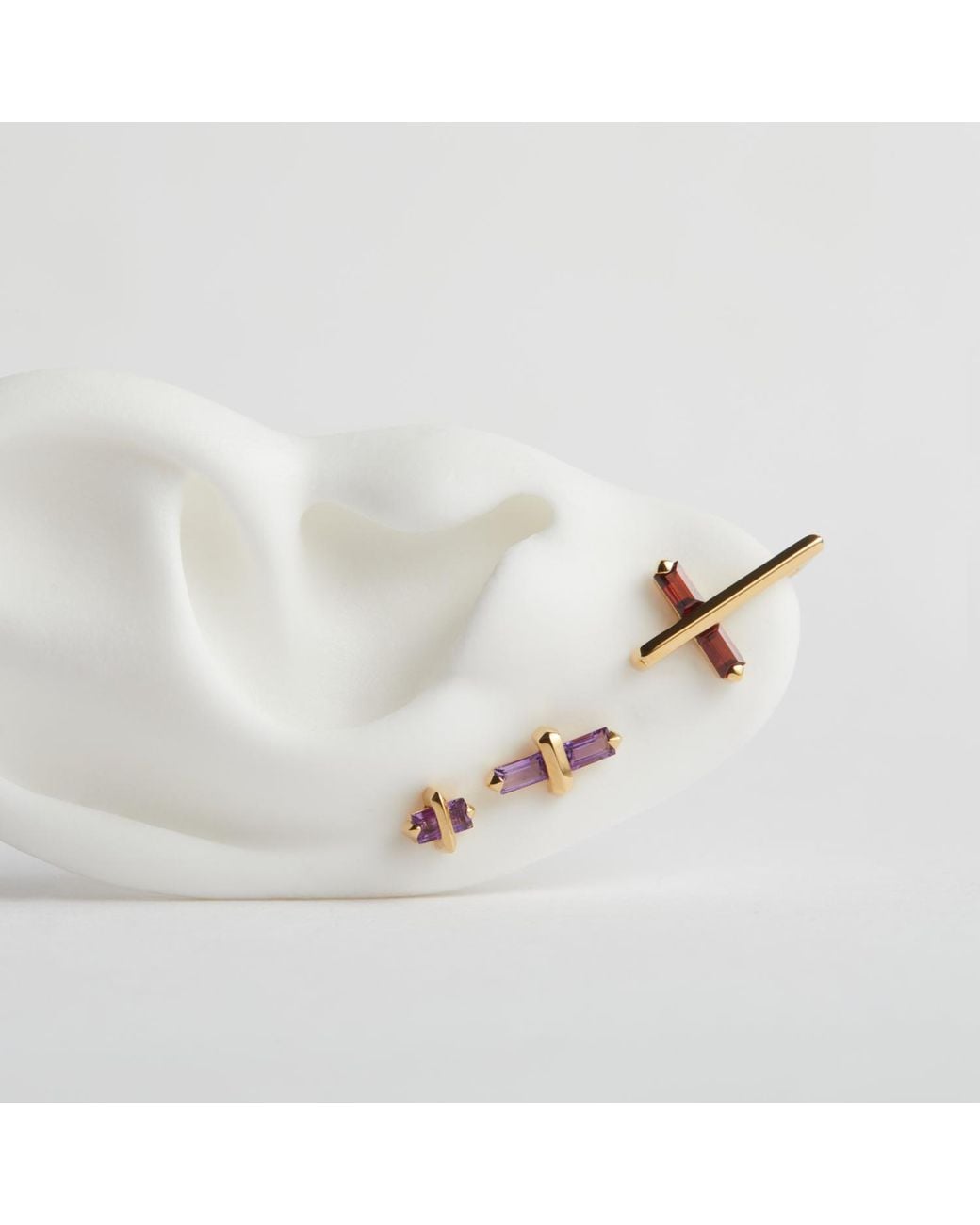 Kasun Metallic Angel Kiss Earring
