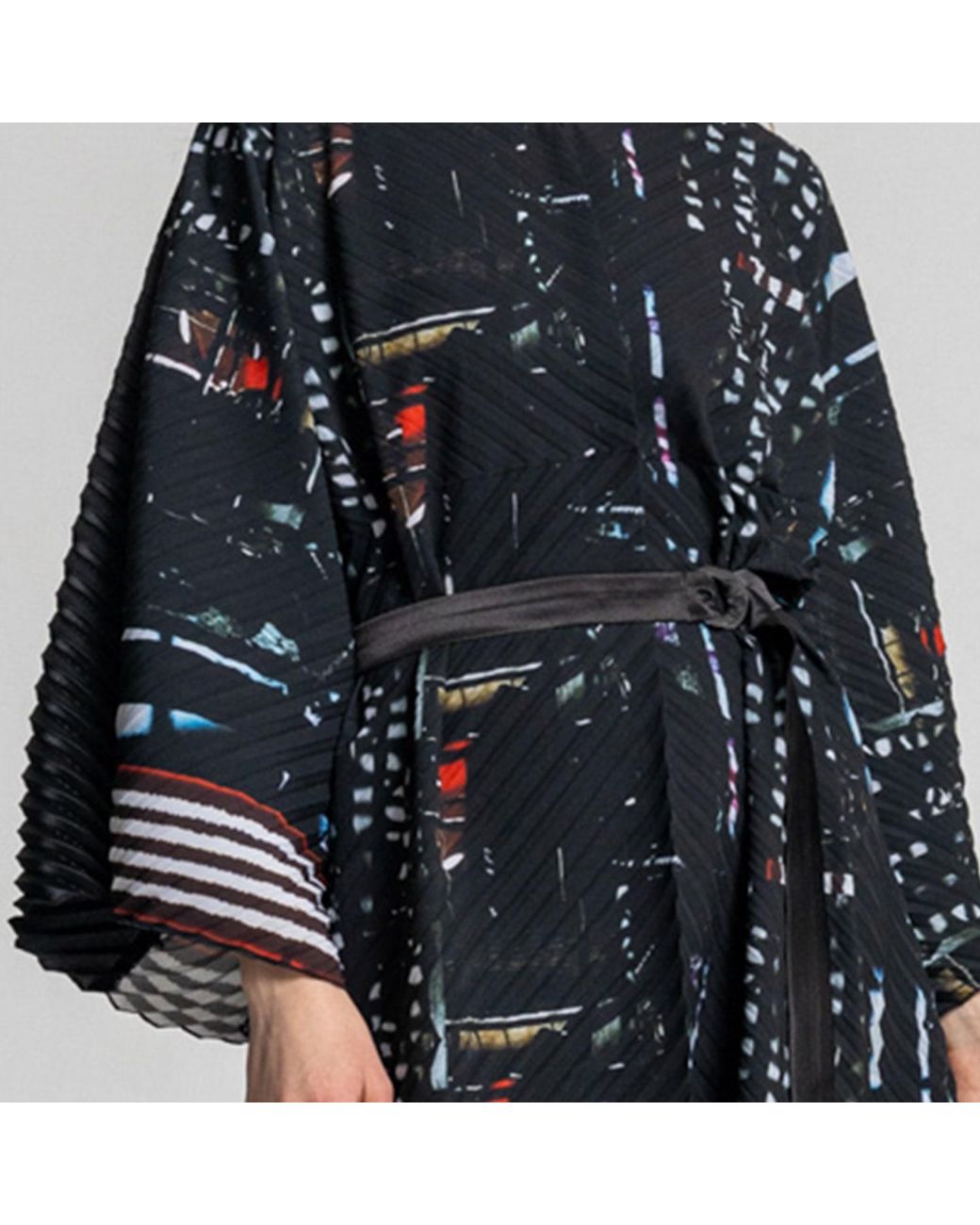 ARTISTA Black Bright Pleated Midi Dress