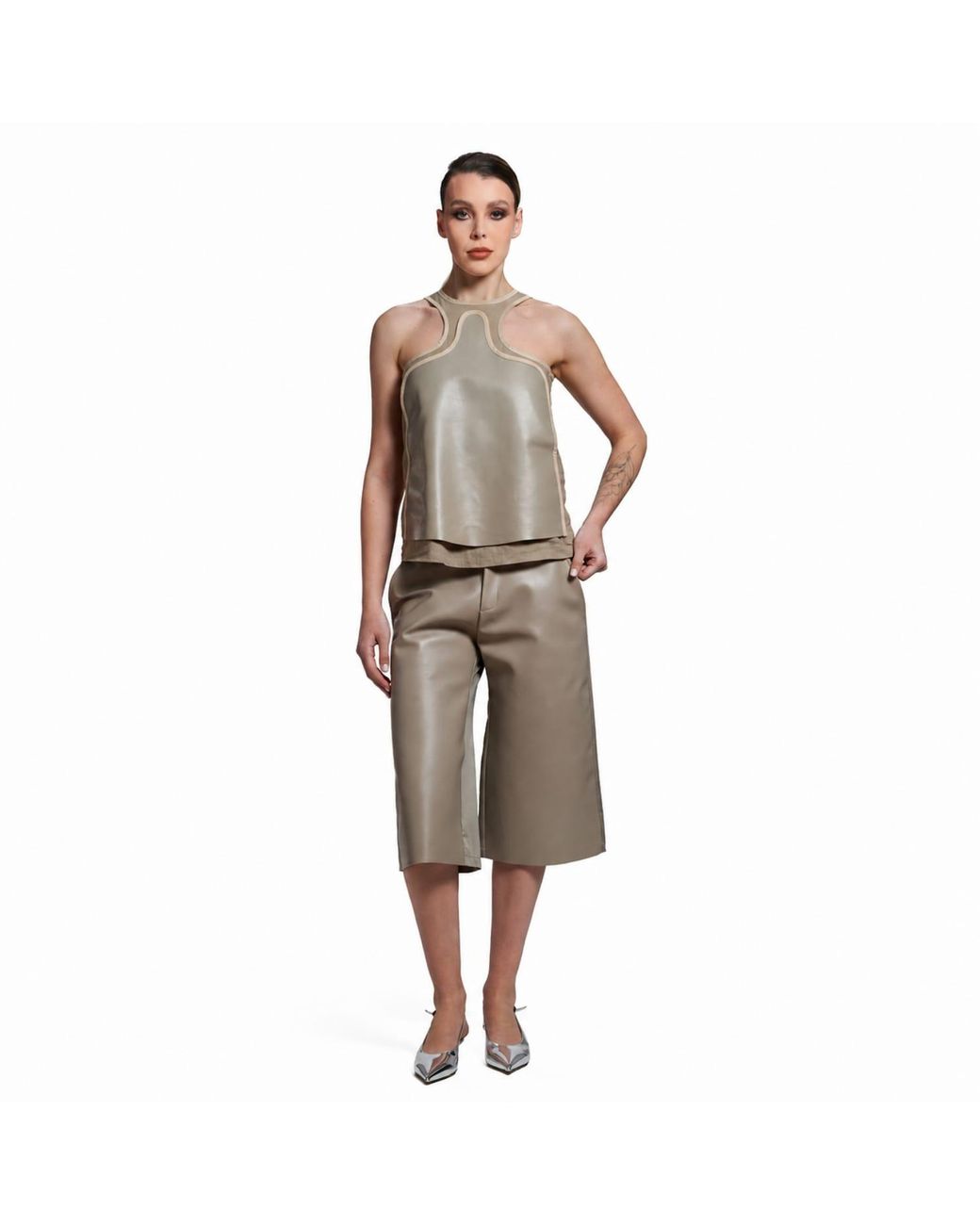 Hedare Gray Capri Leather Trousers