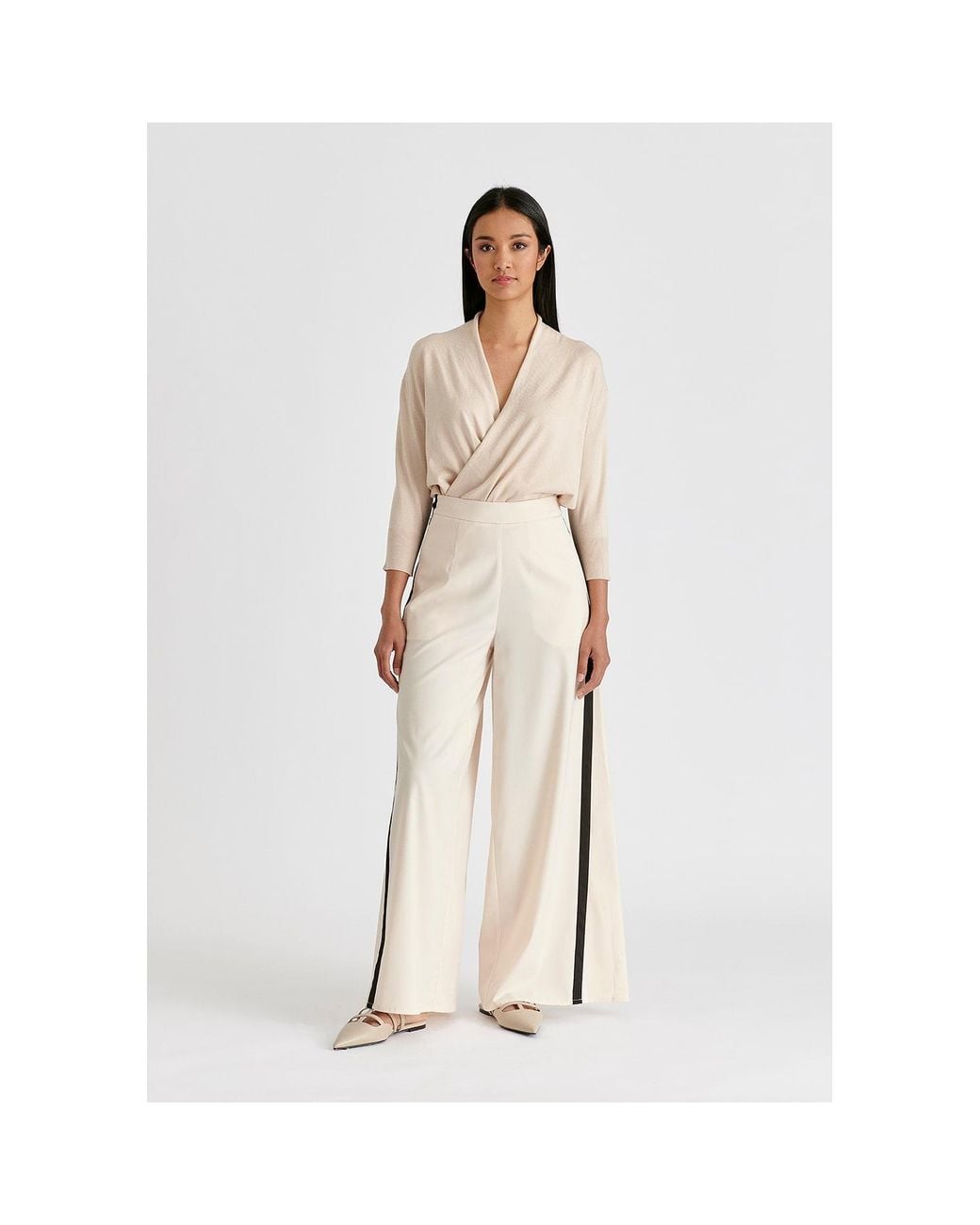 Paisie Natural Neutrals Cropped Sleeve Knit Wrap Top
