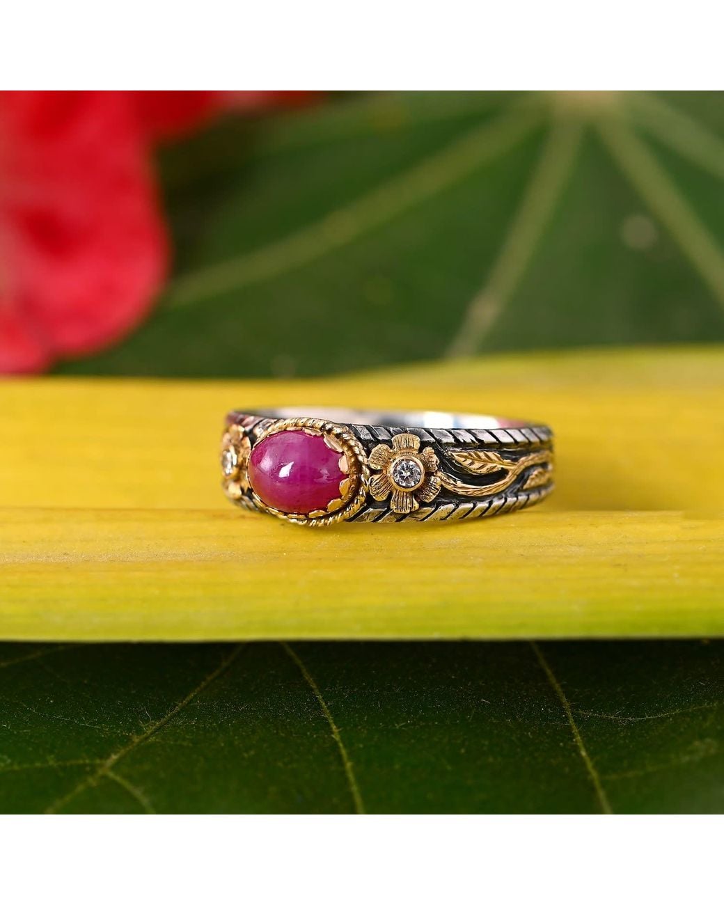 Emma Chapman Jewels Hand- Engraved Ruby Diamond Band Ring | Lyst