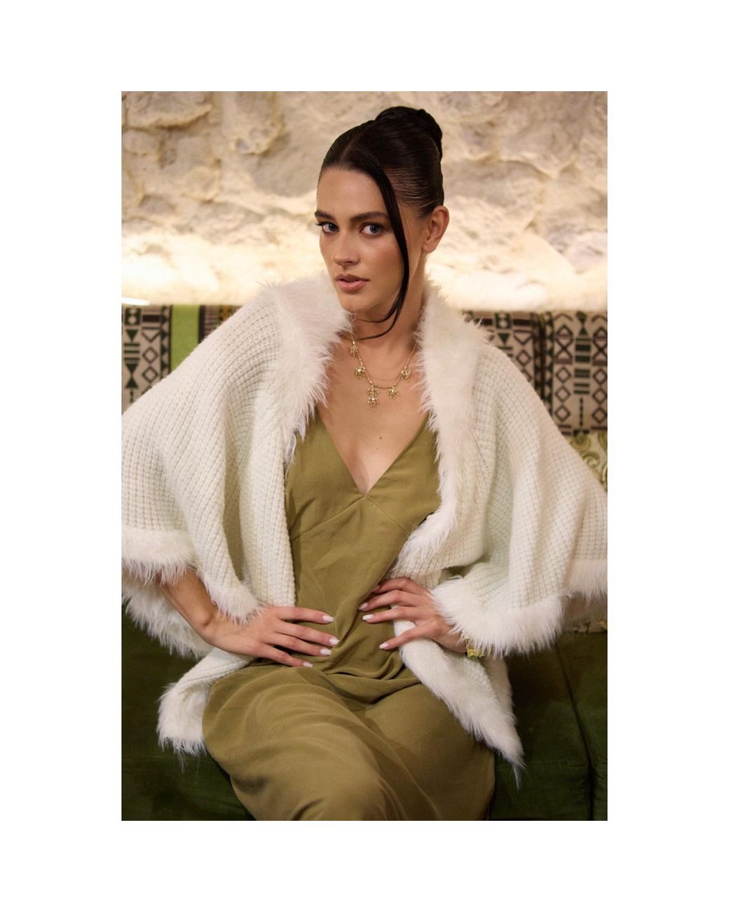 Saachi White Fur Trim Knit Open Cardigan