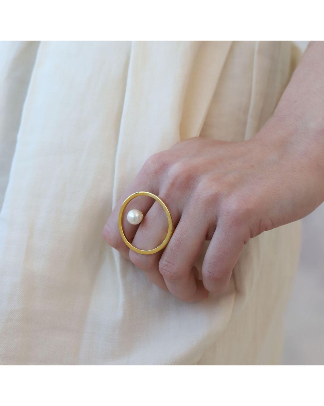 LINYA JEWELLERY Metallic Pearl Round Adjustable Big Ring