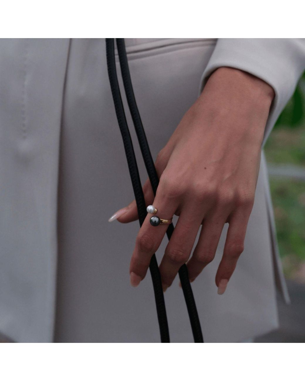 LINYA JEWELLERY Metallic Nera Pearl Ring