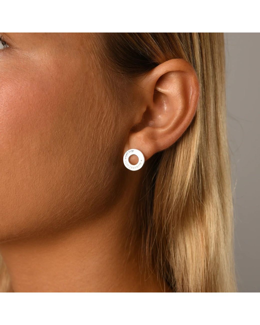 Von Treskow Metallic Disc Studs
