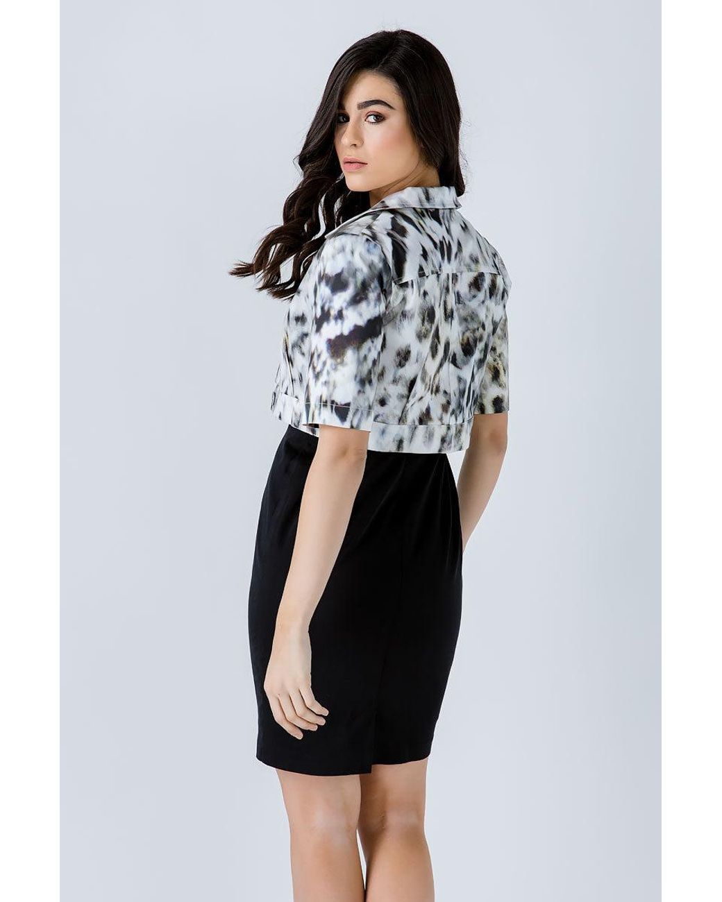 Conquista White Animal Print Crop Jacket