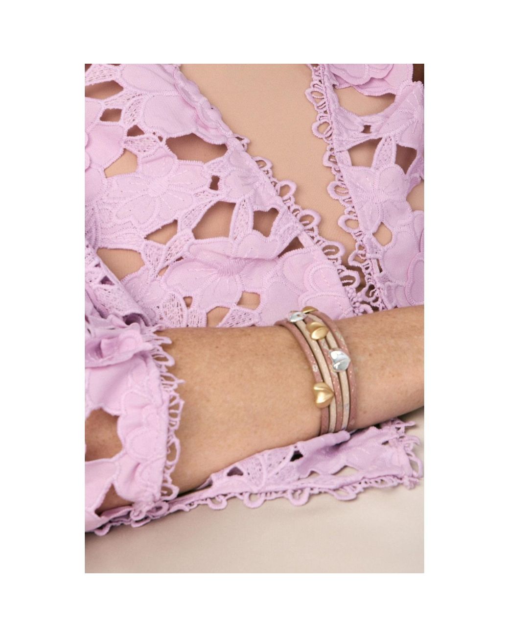 Saachi Metallic Textured Hearts Leather Bracelet