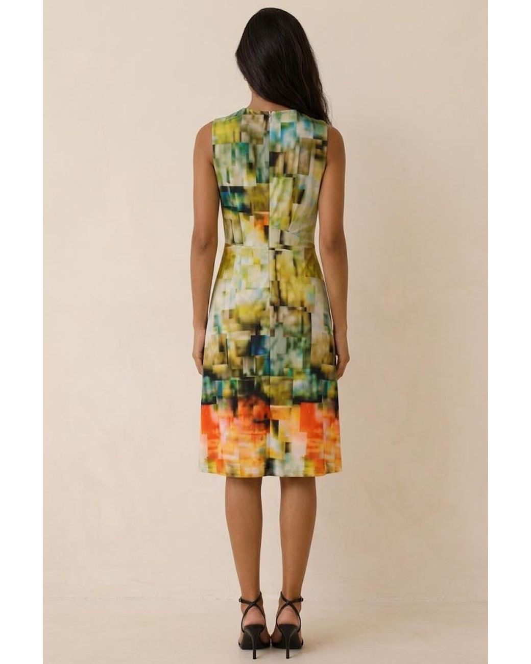 Conquista White Mosaic Bloom V-Neck Dress