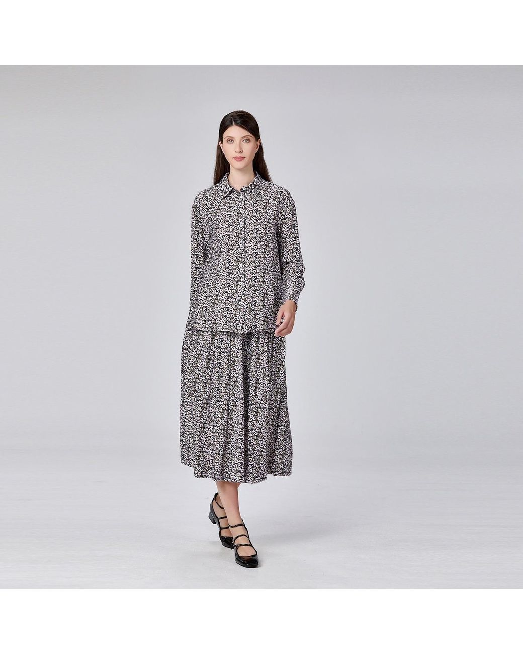 Smart and Joy Gray Flared Printed Skirt With Elastic Waistband