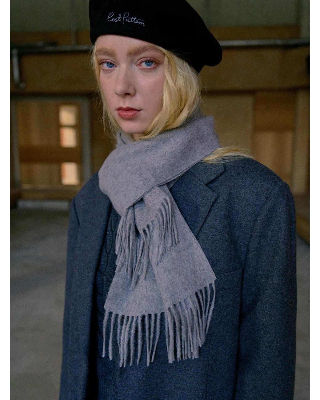 Lost Pattern Gray Lost