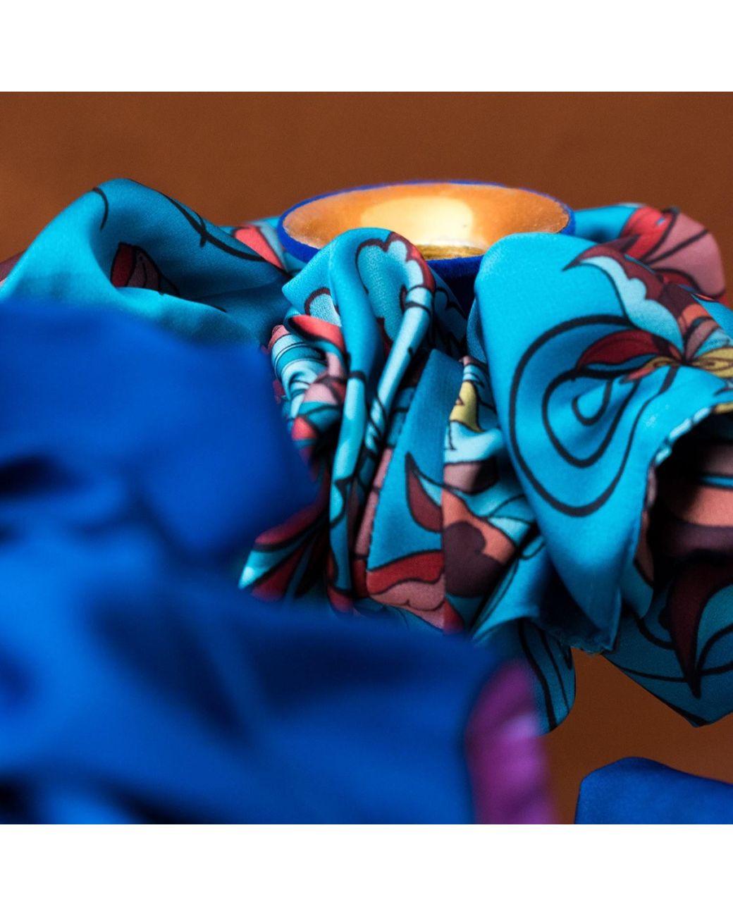 Janara Jones Blue Floral Paisley Satin Twilly & Scrunchie Set