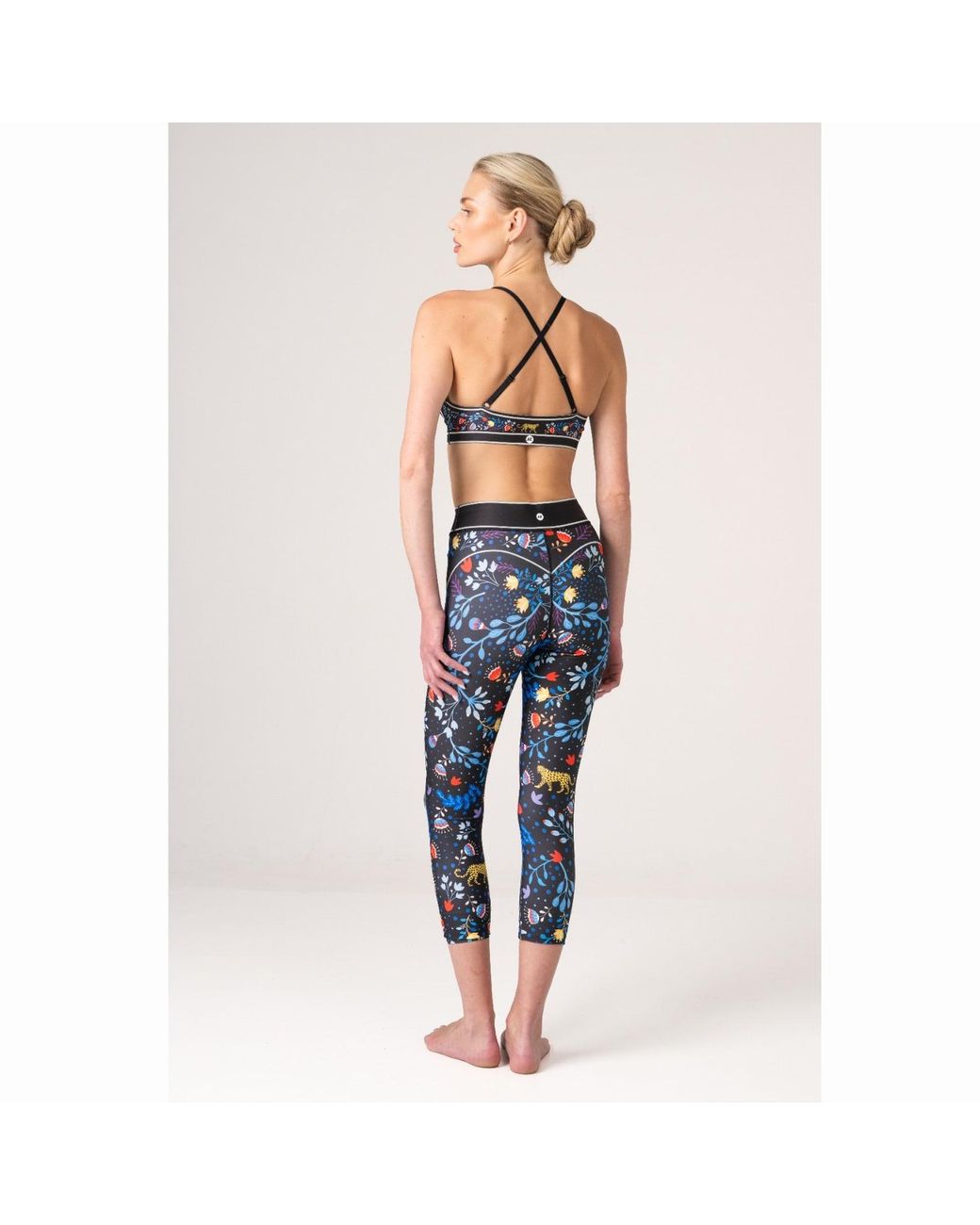 Jessie Zhao New York Blue Amazon Rainforest Sports Bra