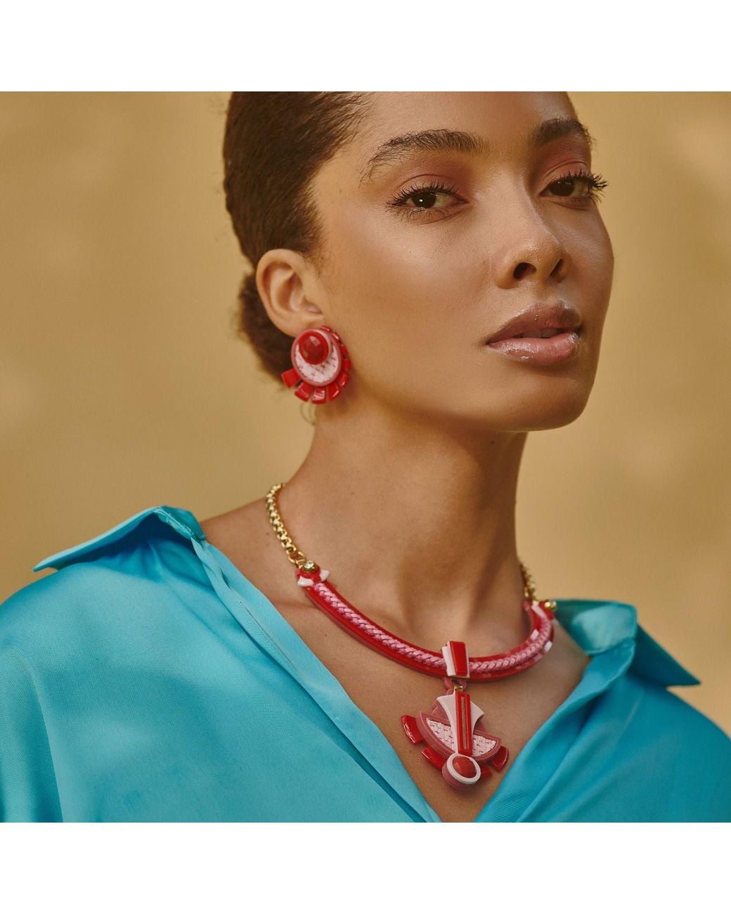 Gissa Bicalho Multicolor Acrylic Handmade Necklace Buriti