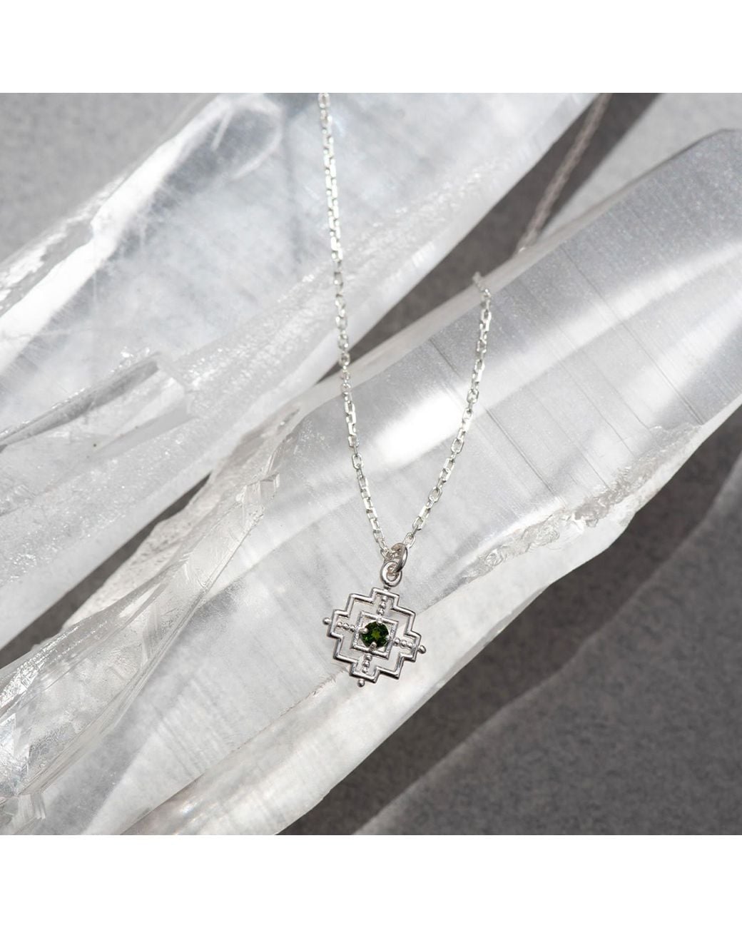 Zoe & Morgan Metallic Centred Necklace Chrome Diopside