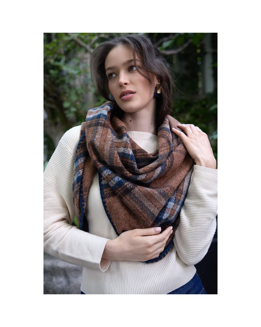 Saachi Brown Knitted Plaid Triangle Shawl